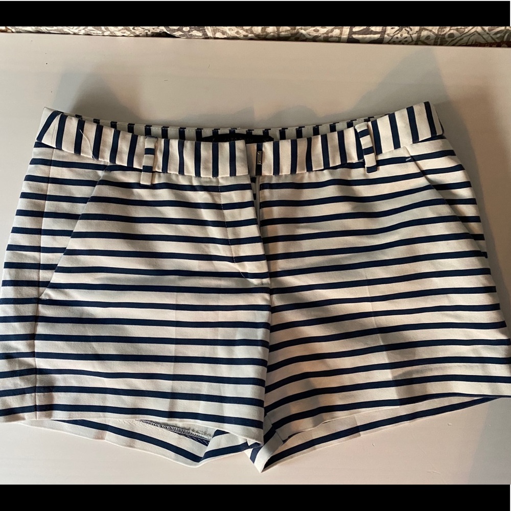 Like New!! Zara striped shorts